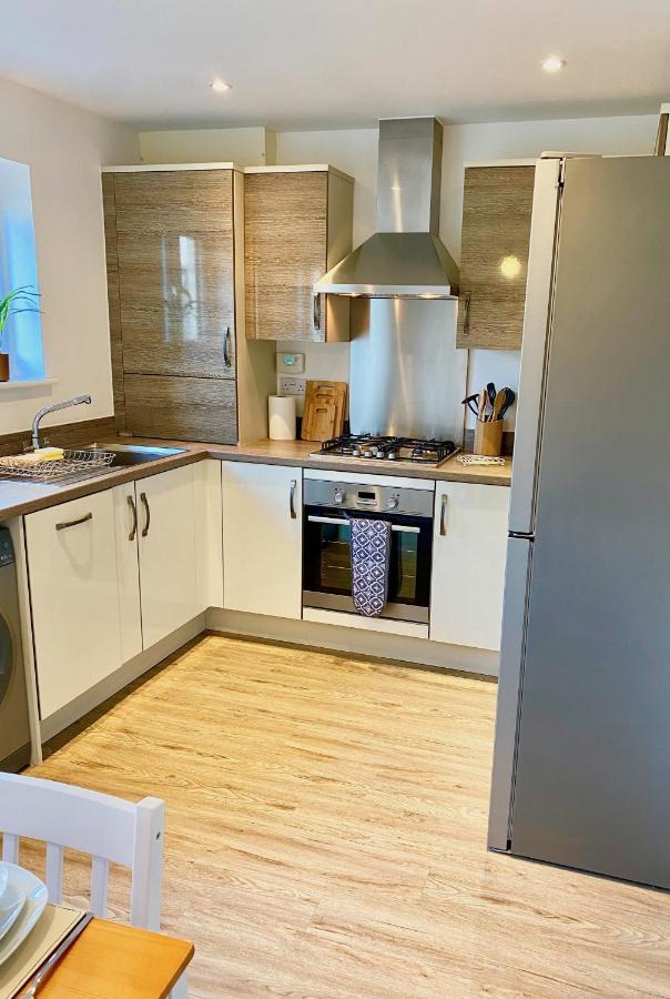 Lovely 2 Bedroom, 2 Bathroom House With Parking. 플리머스 외부 사진