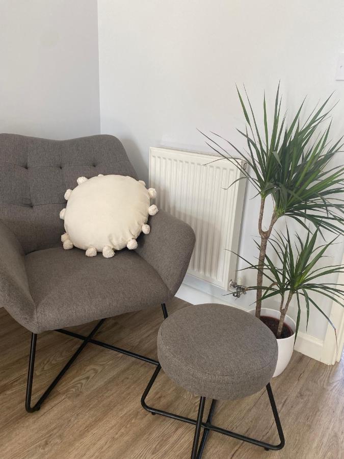 Lovely 2 Bedroom, 2 Bathroom House With Parking. 플리머스 외부 사진