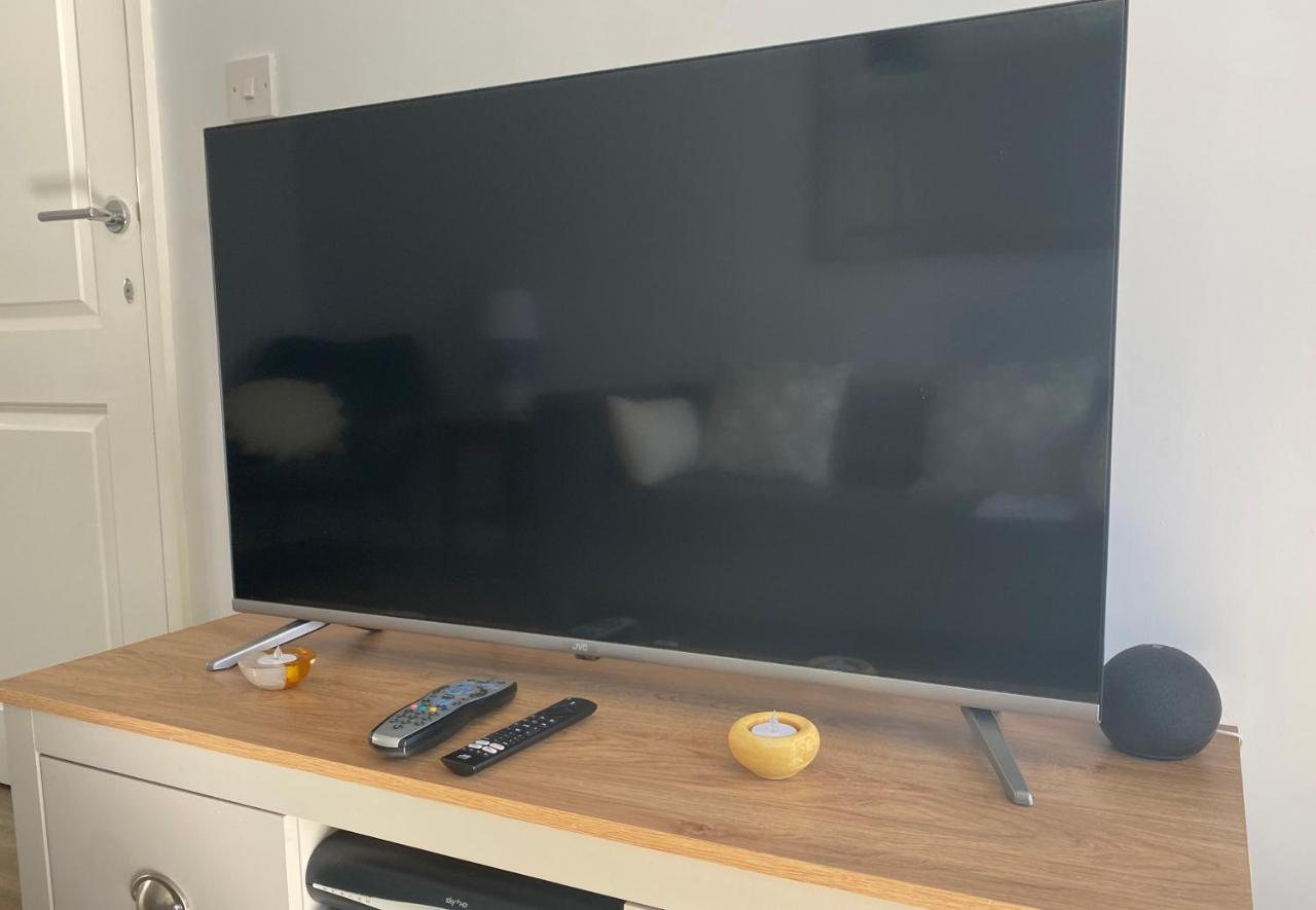 Lovely 2 Bedroom, 2 Bathroom House With Parking. 플리머스 외부 사진