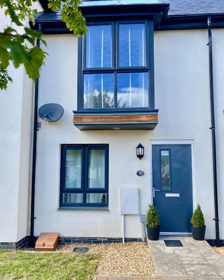 Lovely 2 Bedroom, 2 Bathroom House With Parking. 플리머스 외부 사진